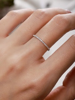 1mm Petite Ring with Diamond