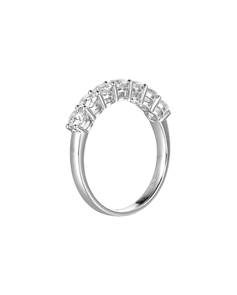 Oval Lab Diamond 7-stone Band